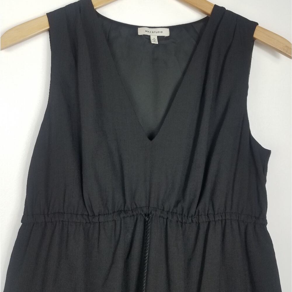 Max Studio | Tank Top Accordion Hem Tasslels - Picture 3 of 9